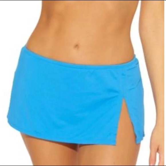 Bleu Rod Beattie Solid Twist D Cup Bikini Swim Top - Picture 5 of 13